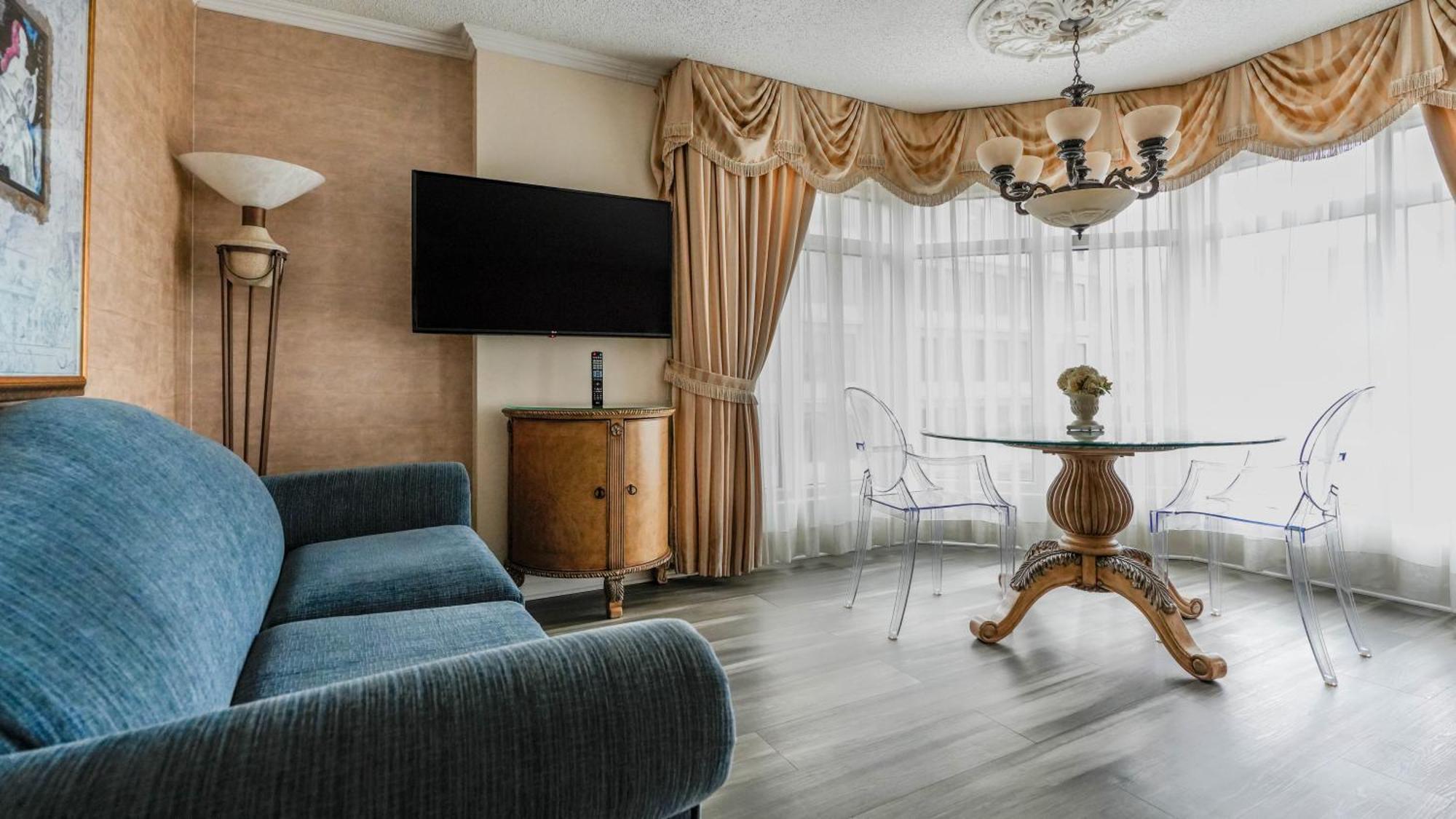 Signature Room 1 Queen Bed Sofa-Bed,1742993751:JPEG