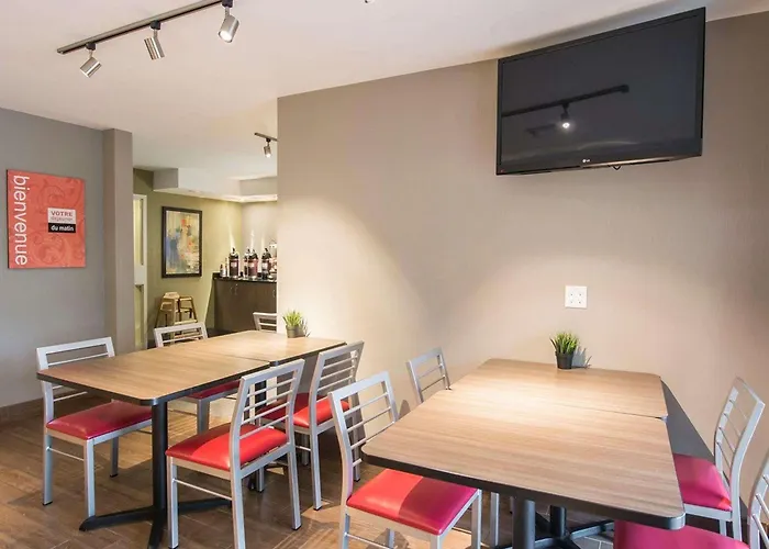 Comfort Inn Airport East Quebec City